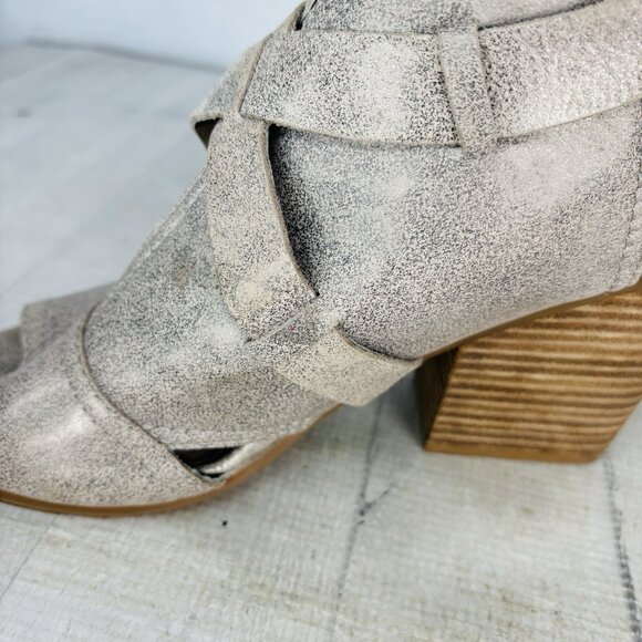 Lucca Lane ANALISE Gray Leather Stacked Heeled Peep Toe Booties Sandal Size 10 M - Picture 16 of 16